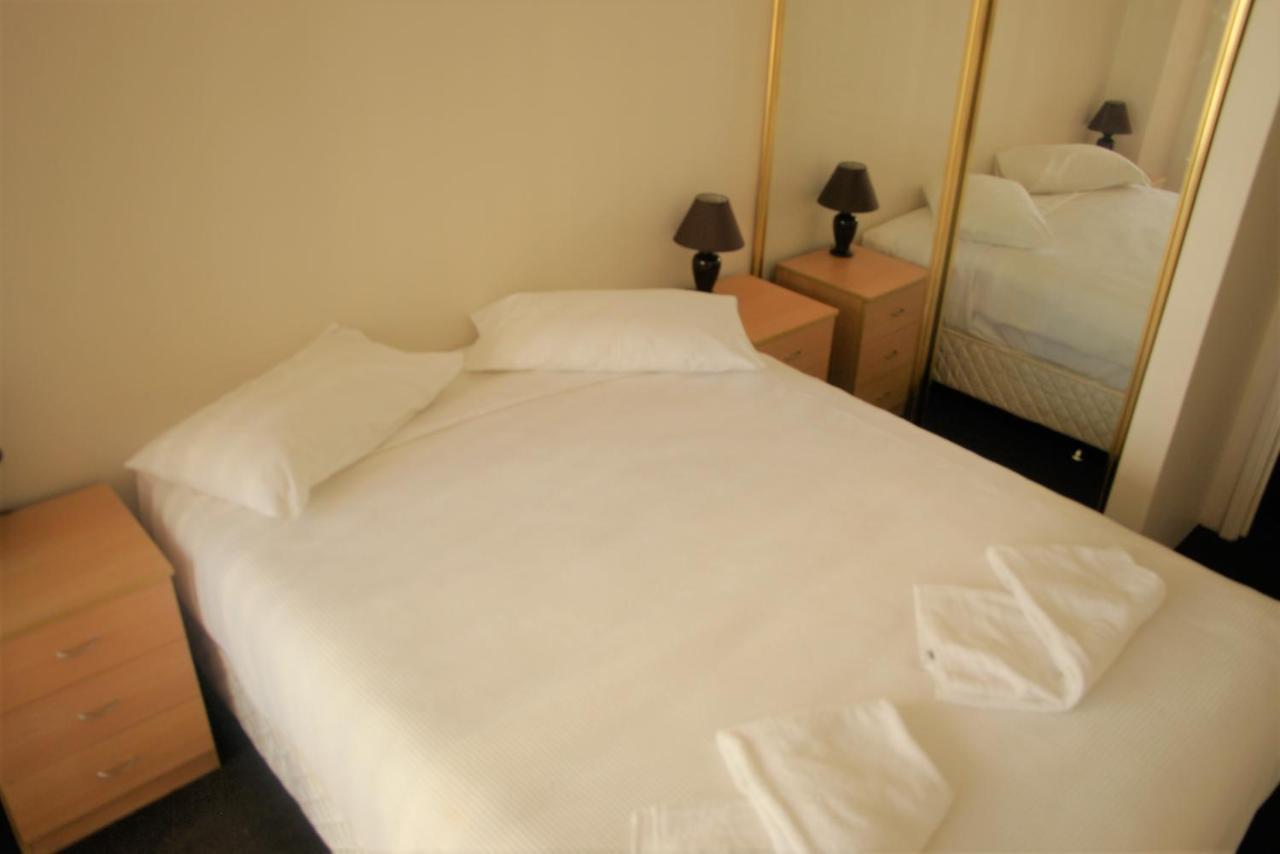 Accommodation Sydney - Kent Street Sydney Cbd Top Floor 2 Bedroom Apartment With Balcony Екстериор снимка